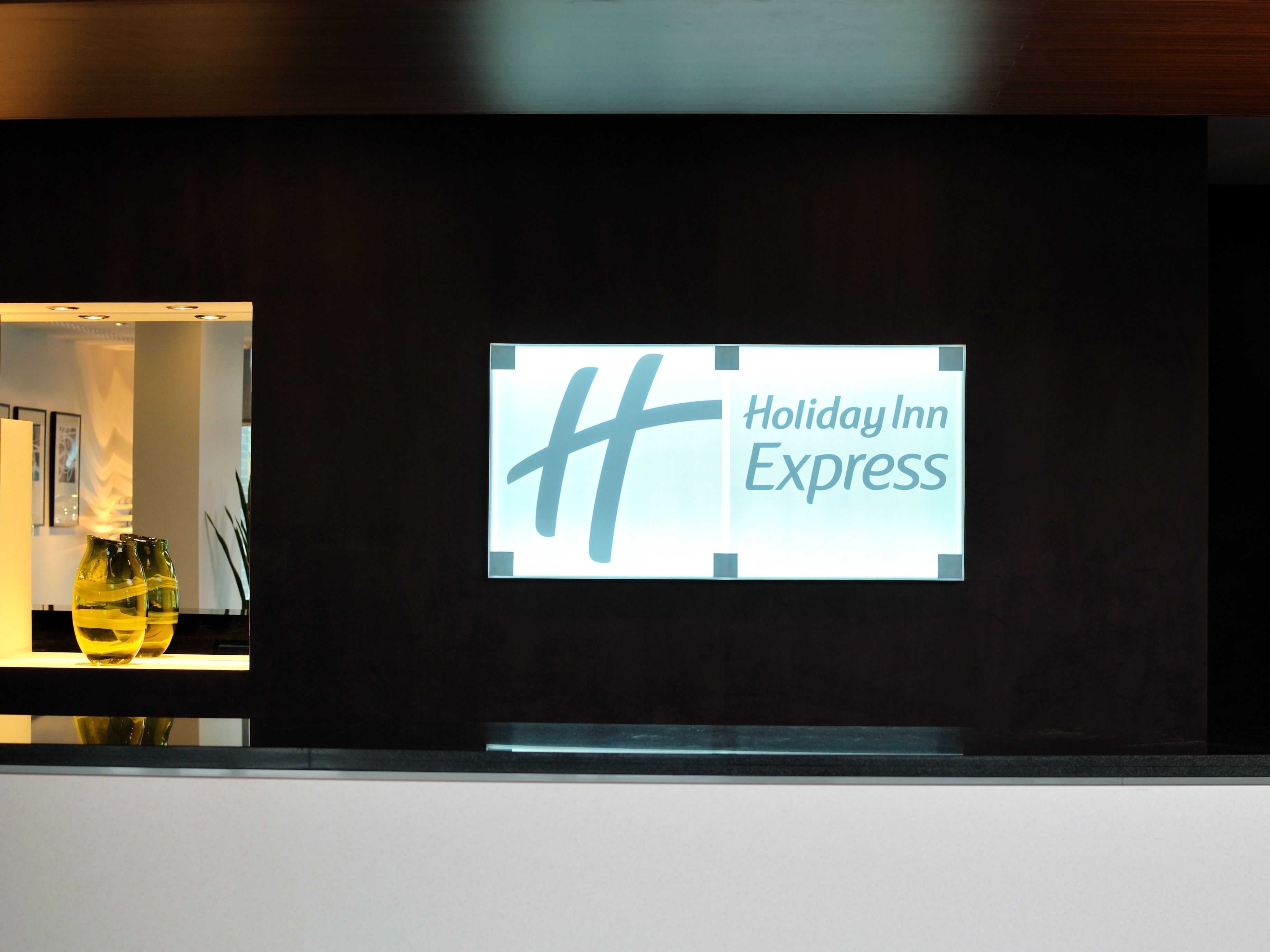 Foto - Holiday Inn Express London Heathrow T5 by IHG
