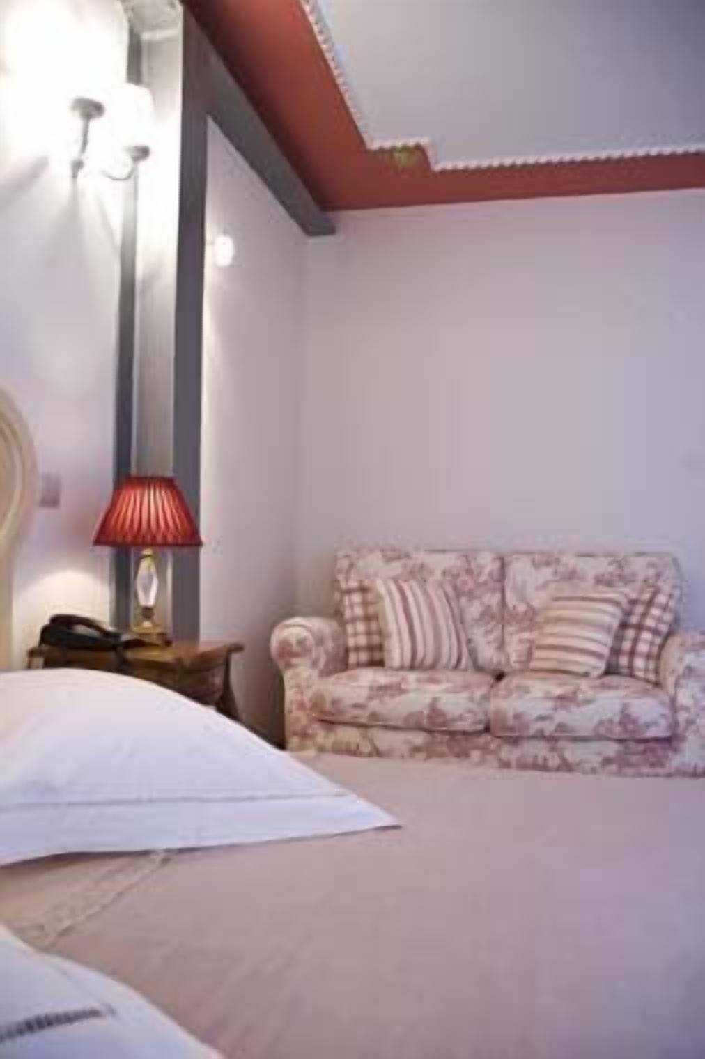 down duvets, minibar, in-room safe, desk