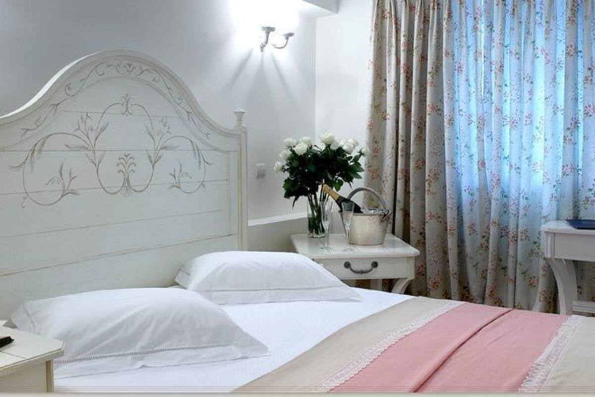 down duvets, minibar, in-room safe, desk