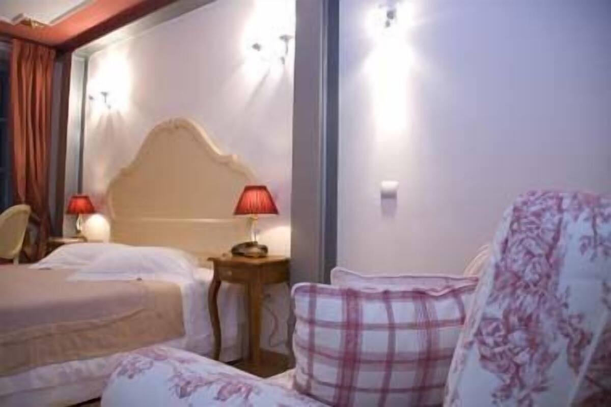 Romantic Double Room, City View | Down comforters, minibar, in-room safe, desk