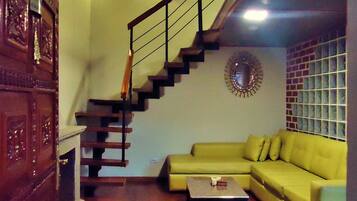 Suite | Living area | LED TV