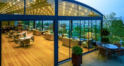 Celik Palace Hotel Convention Center & Thermal SPA