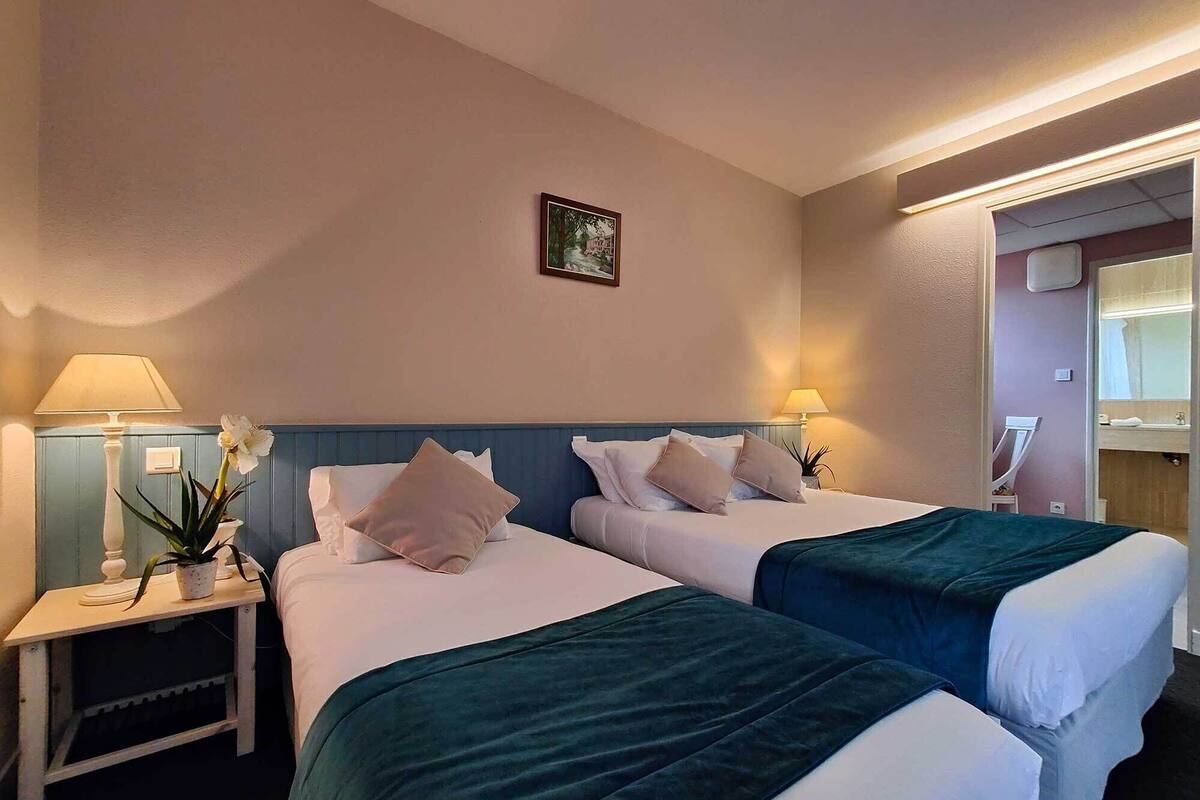 Chambres insonorisées, fer et planche à repasser, Wi-Fi gratuit