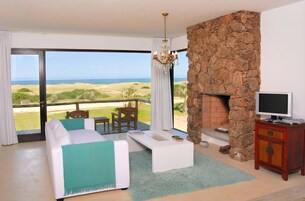 Exclusive Room, Sea View | Living area | 32-inch LCD TV with satellite channels, TV