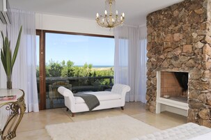 Superior Room, Sea View | Egyptian cotton sheets, premium bedding, down comforters, minibar