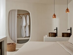 1 bedroom, Egyptian cotton sheets, premium bedding, down duvets - Calypso Villas Zakynthos (Zakynthos)