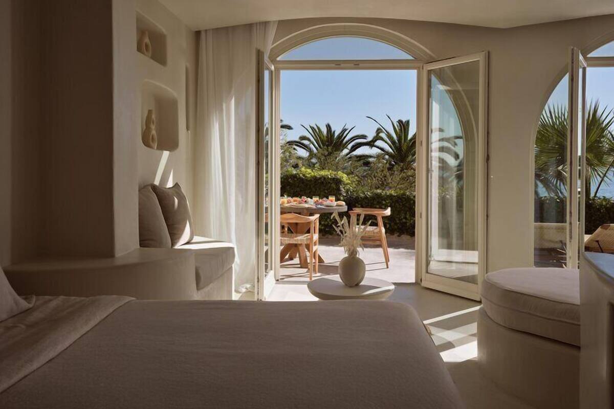Executive Beachfront View Suite | 1 dormitorio, sábanas de algodón egipcio, ropa de cama de alta calidad