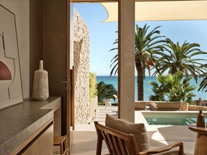 Deluxe Beachfront View Suite with Heated Mini Pool | 1 bedroom, minibar, in-room safe, soundproofing - Calypso Villas Zakynthos (Zakynthos)