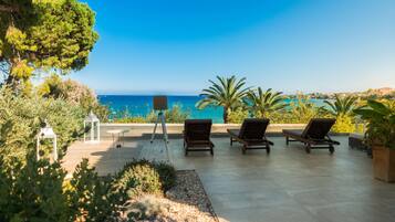 Three-Bedroom Beachfront View Suite | View from room