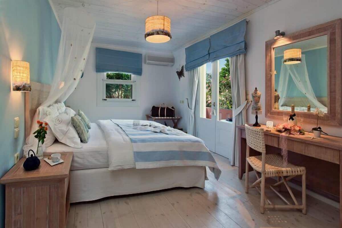 Deluxe Beachfront View Suite | 1 phòng ngủ, bộ trải giường bằng vải cotton Ai Cập
