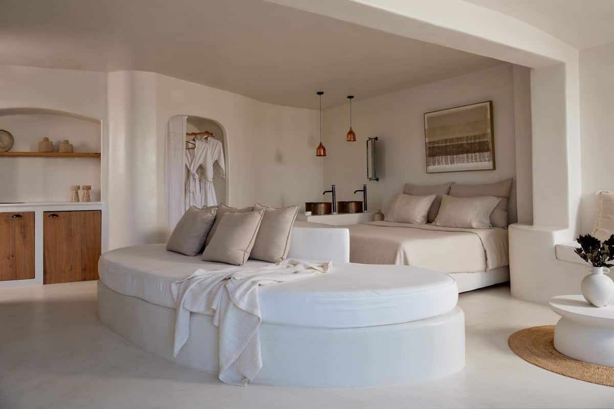 Executive Beachfront View Suite | 1 bedroom, Egyptian cotton sheets, premium bedding, down comforters