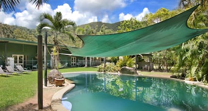 Daintree Wild Zoo & B&B