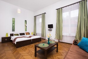 Couette en duvet d'oie, surmatelas, fer et planche à repasser
