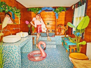 Botanica. With Private Entrance | Salle de bain