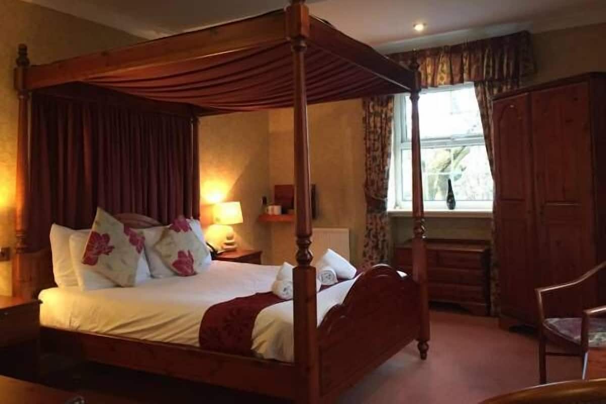 Suite (Nightingale) | Decoración personalizada y cortinas blackout
