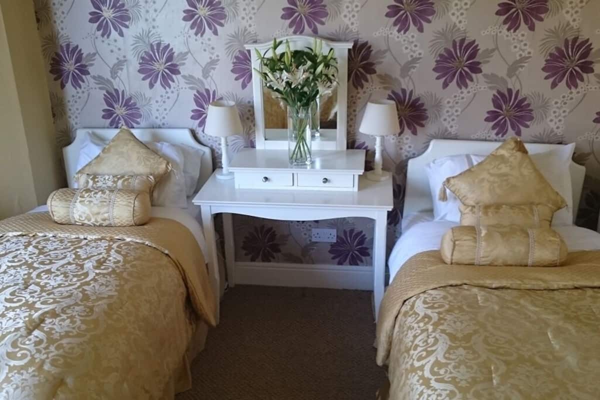 Twin Room, Ensuite