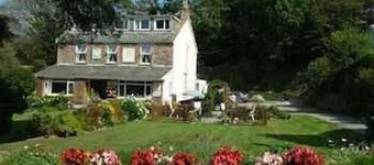 Elerkey Guest House - B&B