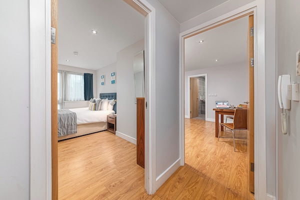 In-room safe, desk, soundproofing, iron/ironing board