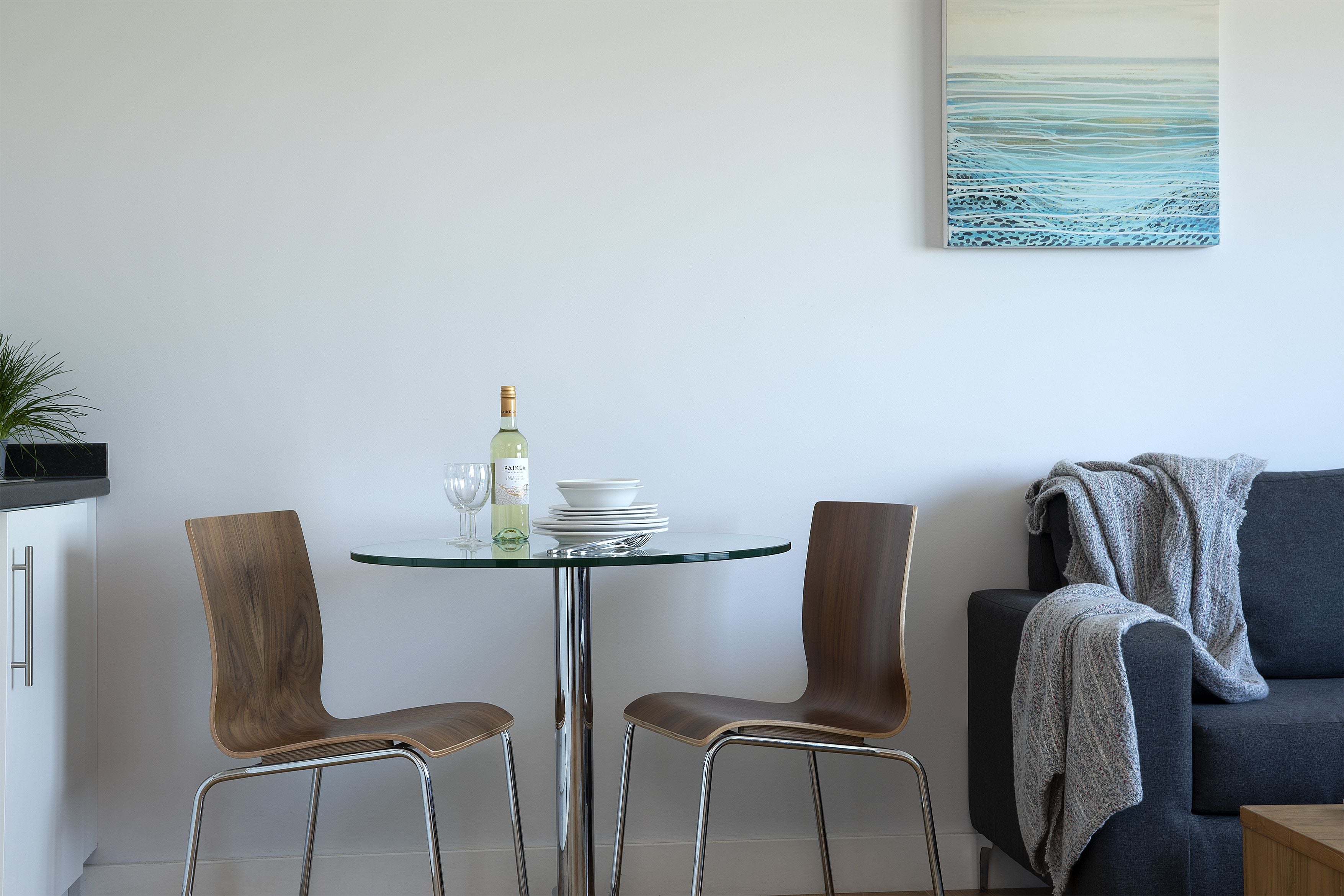 En 32-tommers Flatskjerm-TV med digitale kanaler samt TV