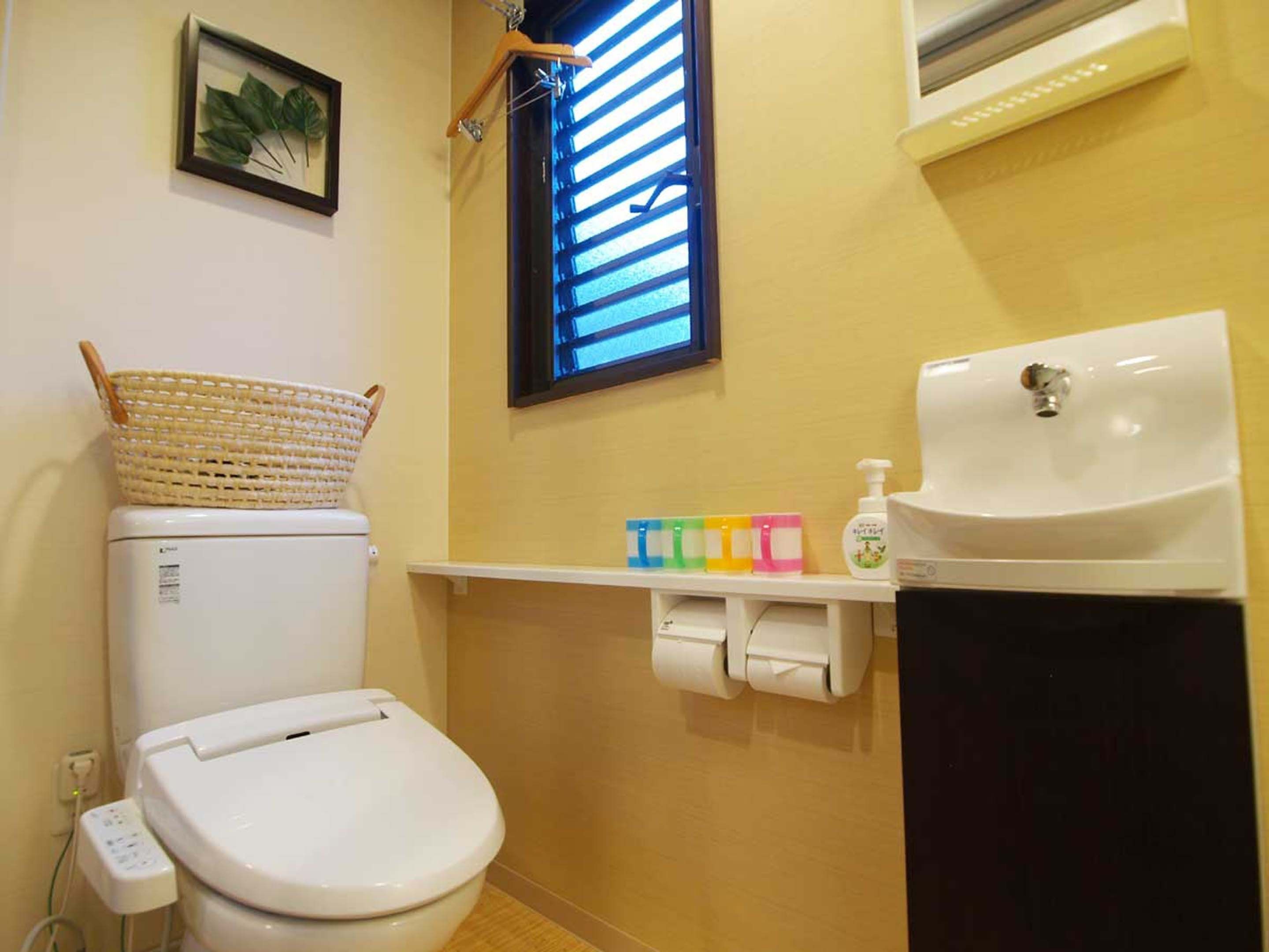 Shower, rainfall showerhead, hair dryer, slippers