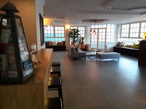 Lobby sitting area - San Marco Hotel & Casino (Willemstad)