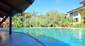 4 outdoor pools, open 8:00 AM to 10:00 PM, sun loungers