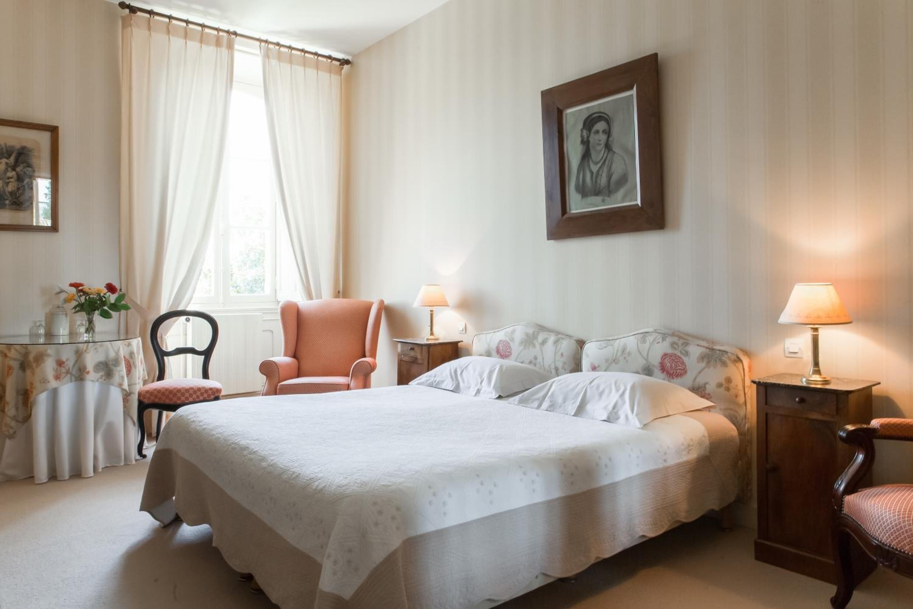 premium bedding, individually decorated, individually furnished, desk