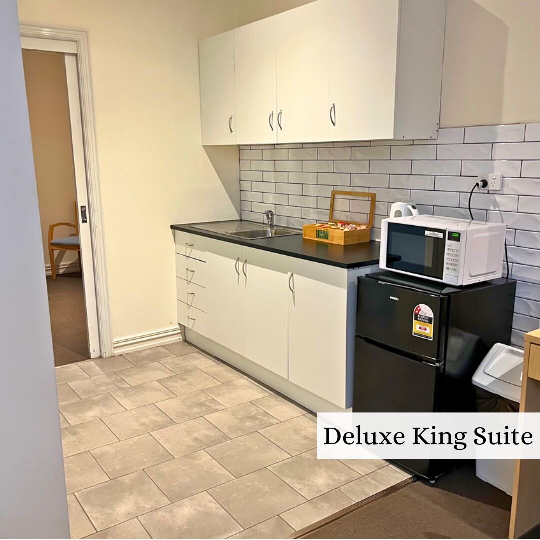 豪華客房, 1 張特大雙人床 | 私人小型廚房 | 迷你雪櫃、咖啡機/沖茶器、多士爐