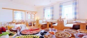 Klozbücher Das Landhotel