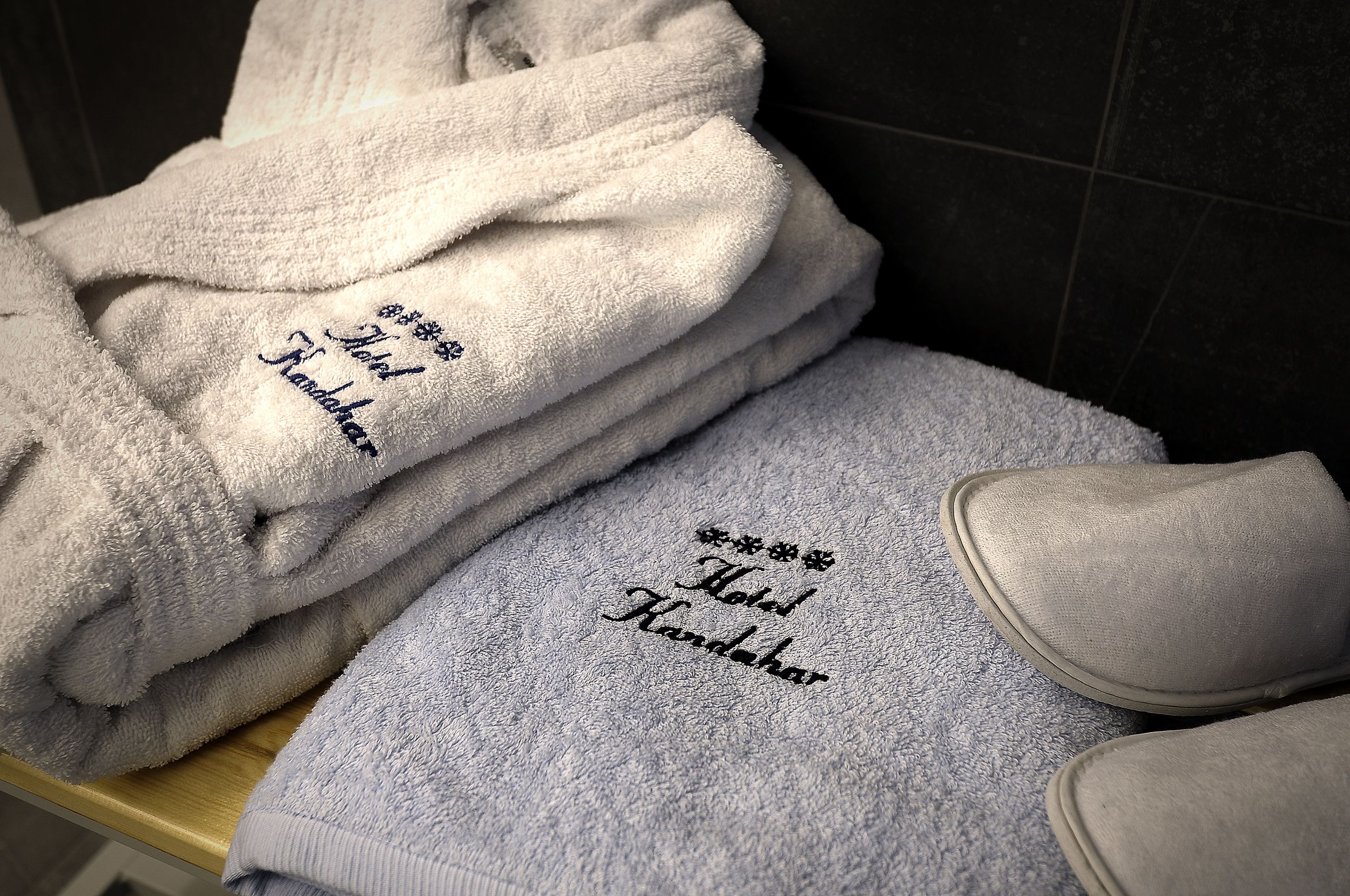 turkish bath/hammam, sports massages, massages