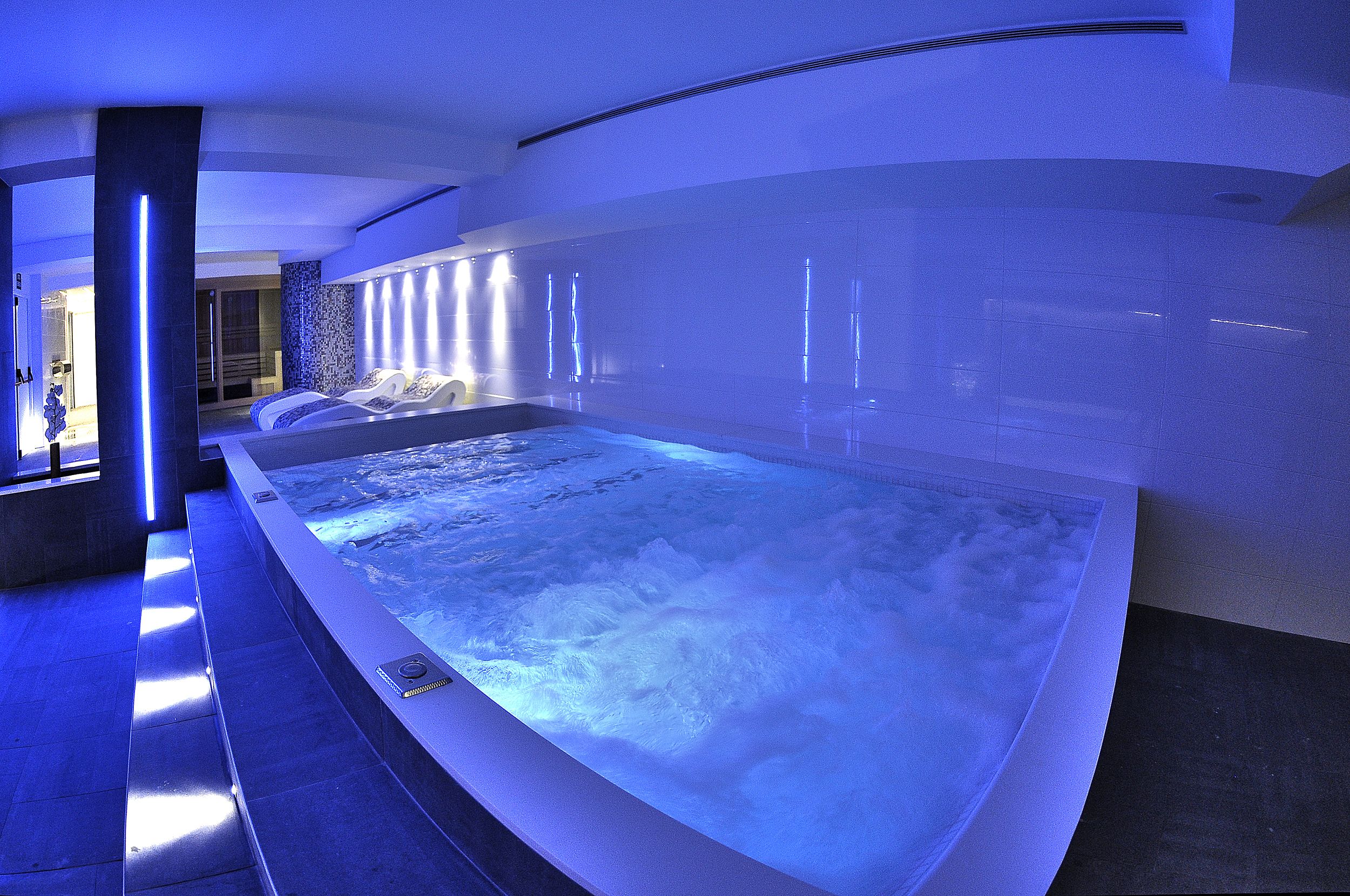 Turkish bath, sports massages, massages