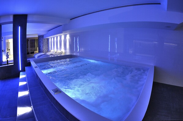 Turkish bath, sports massages, massages