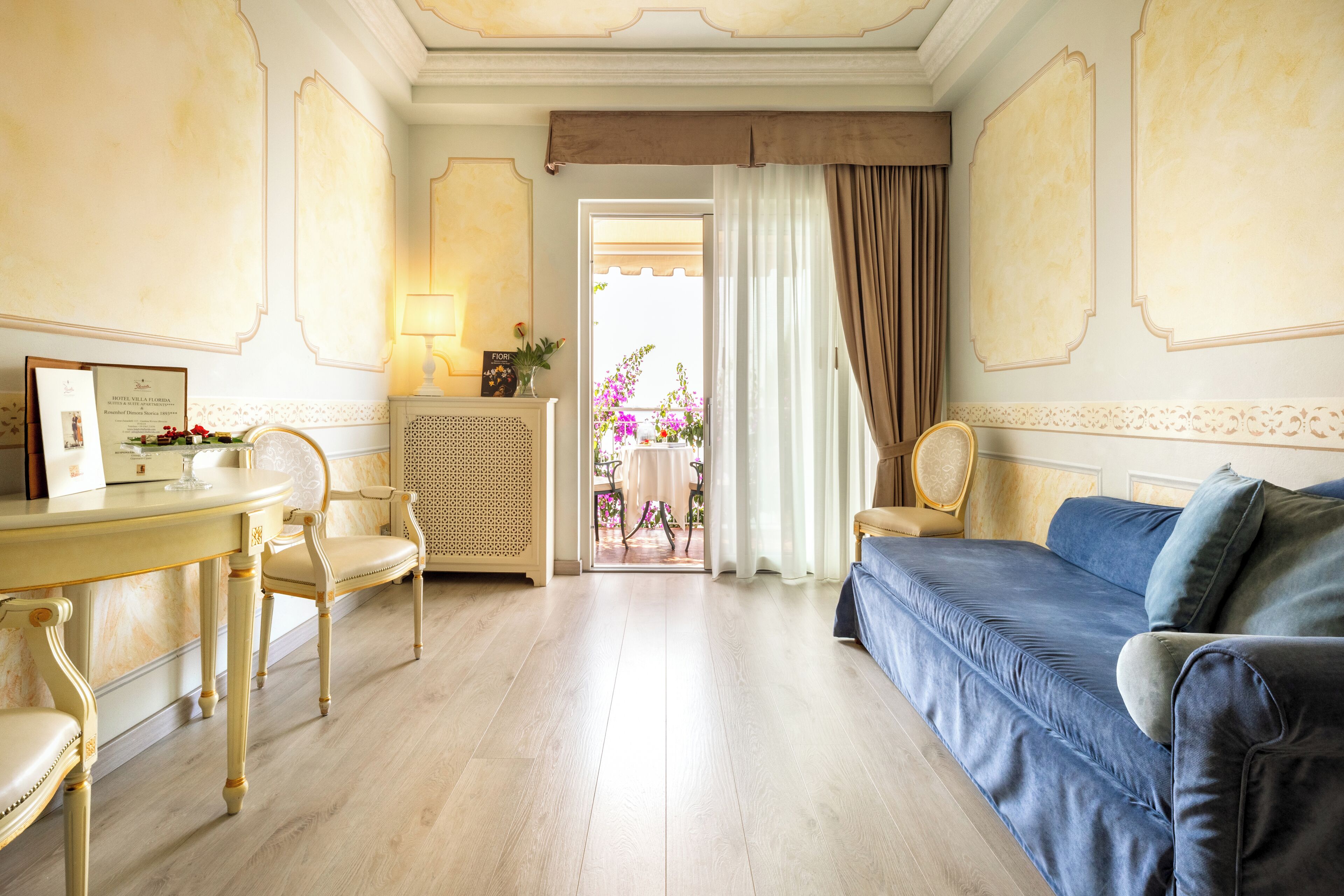 Hypo-allergenic bedding, minibar, in-room safe, soundproofing