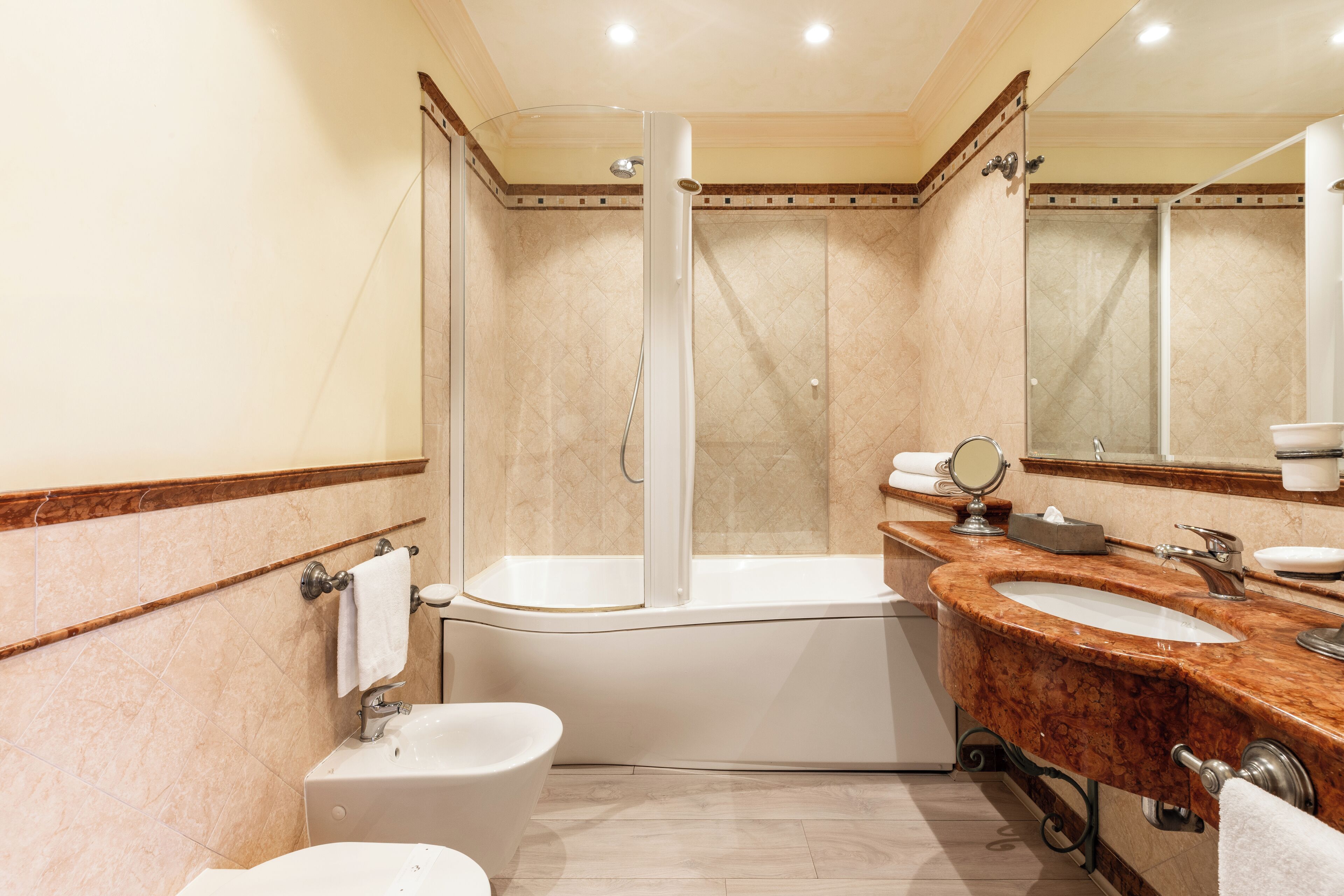 exclusive suite, terrace, lake view | bathroom | free toiletries, hair dryer, bathrobes, slippers