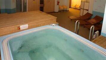 Bain à remous intérieur