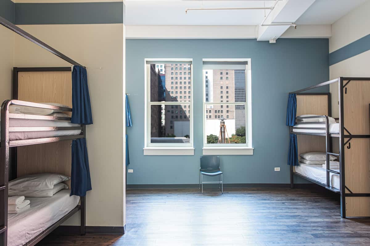 1 bedroom, WiFi (free), bed sheets