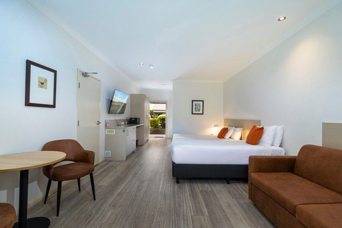 Family Room (Pet Friendly) | In-room safe, blackout drapes, iron/ironing board, WiFi (free)