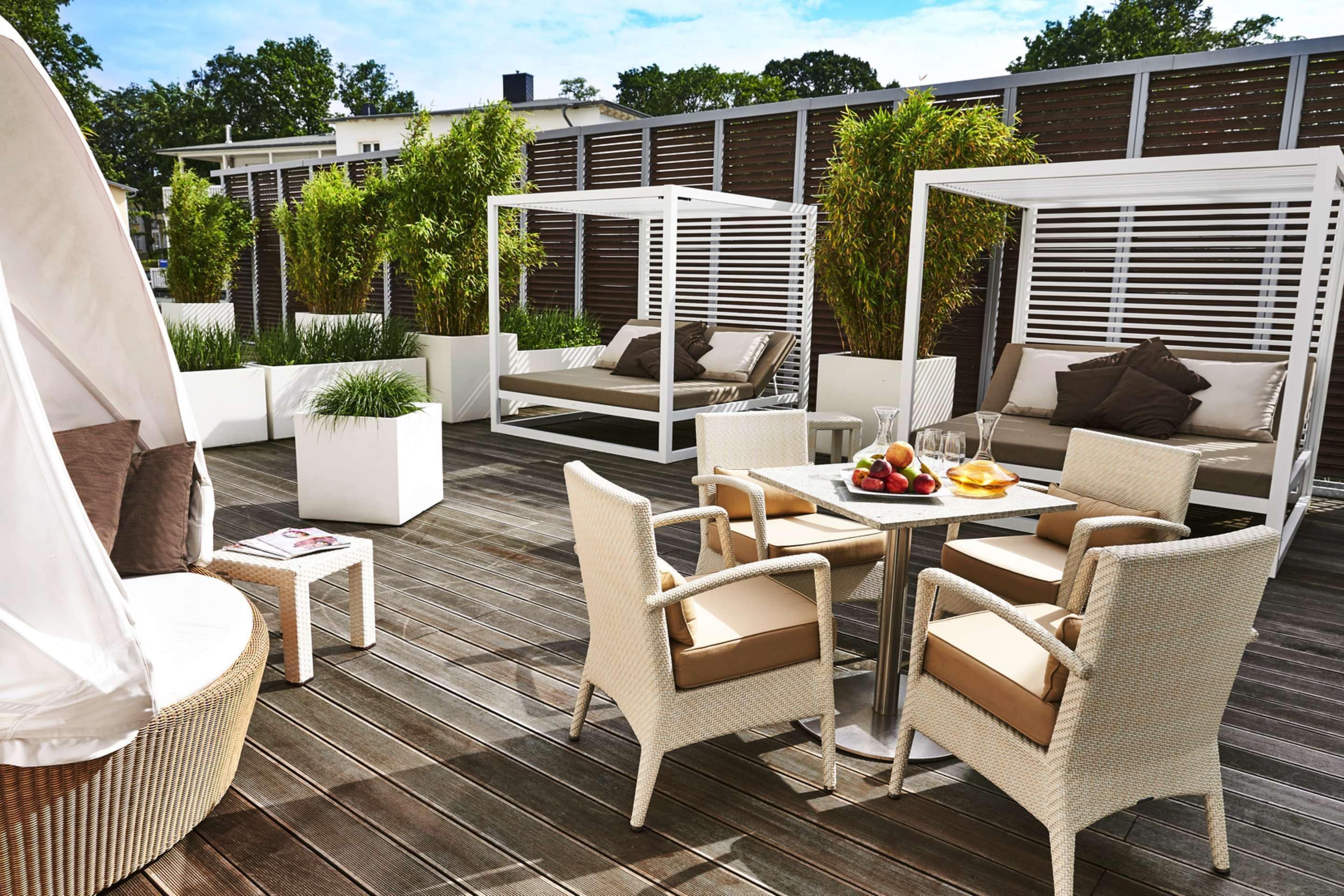 couples treatment room(s), sauna, hot tub, turkish bath/hammam