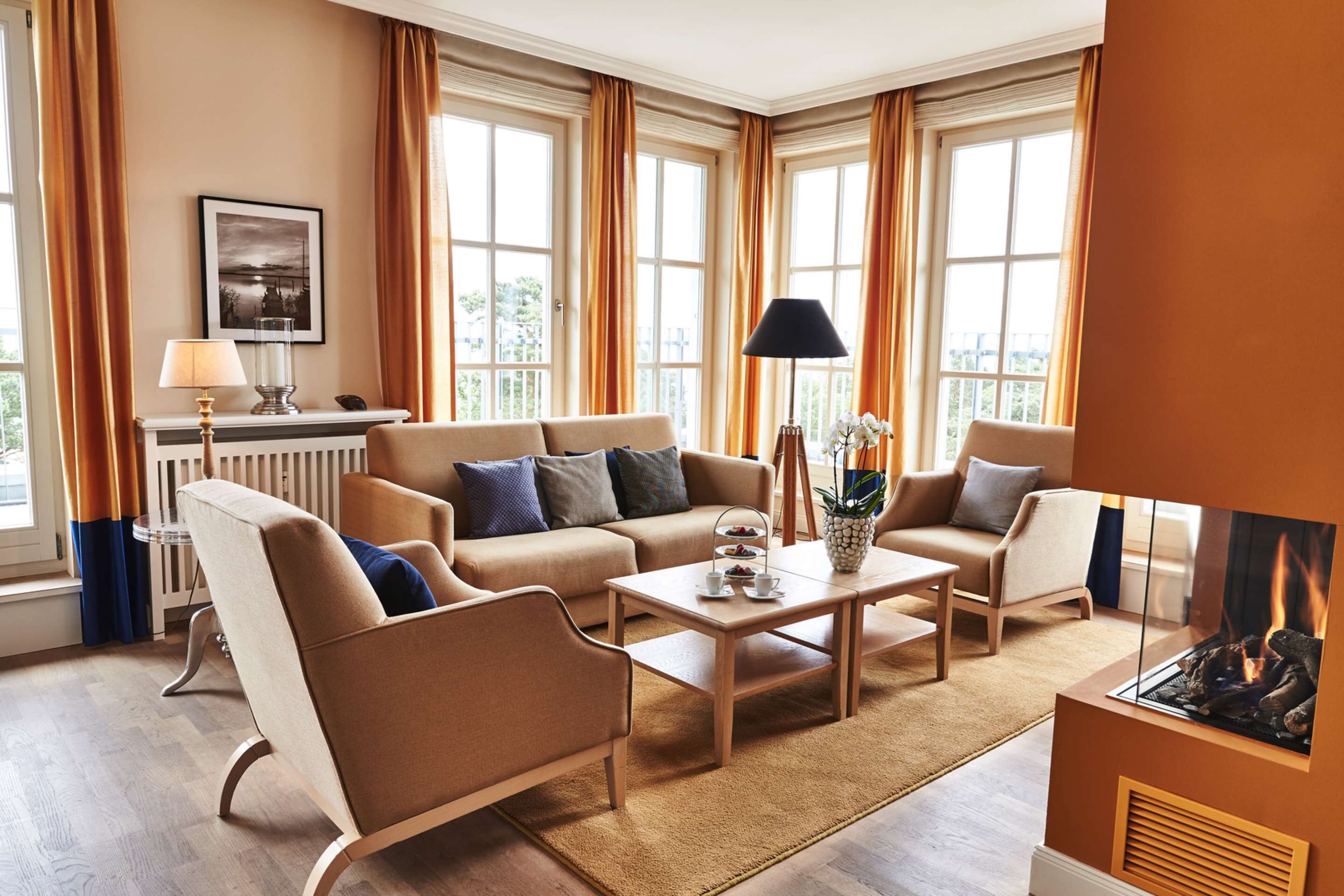 2 bedrooms, premium bedding, select comfort beds, minibar