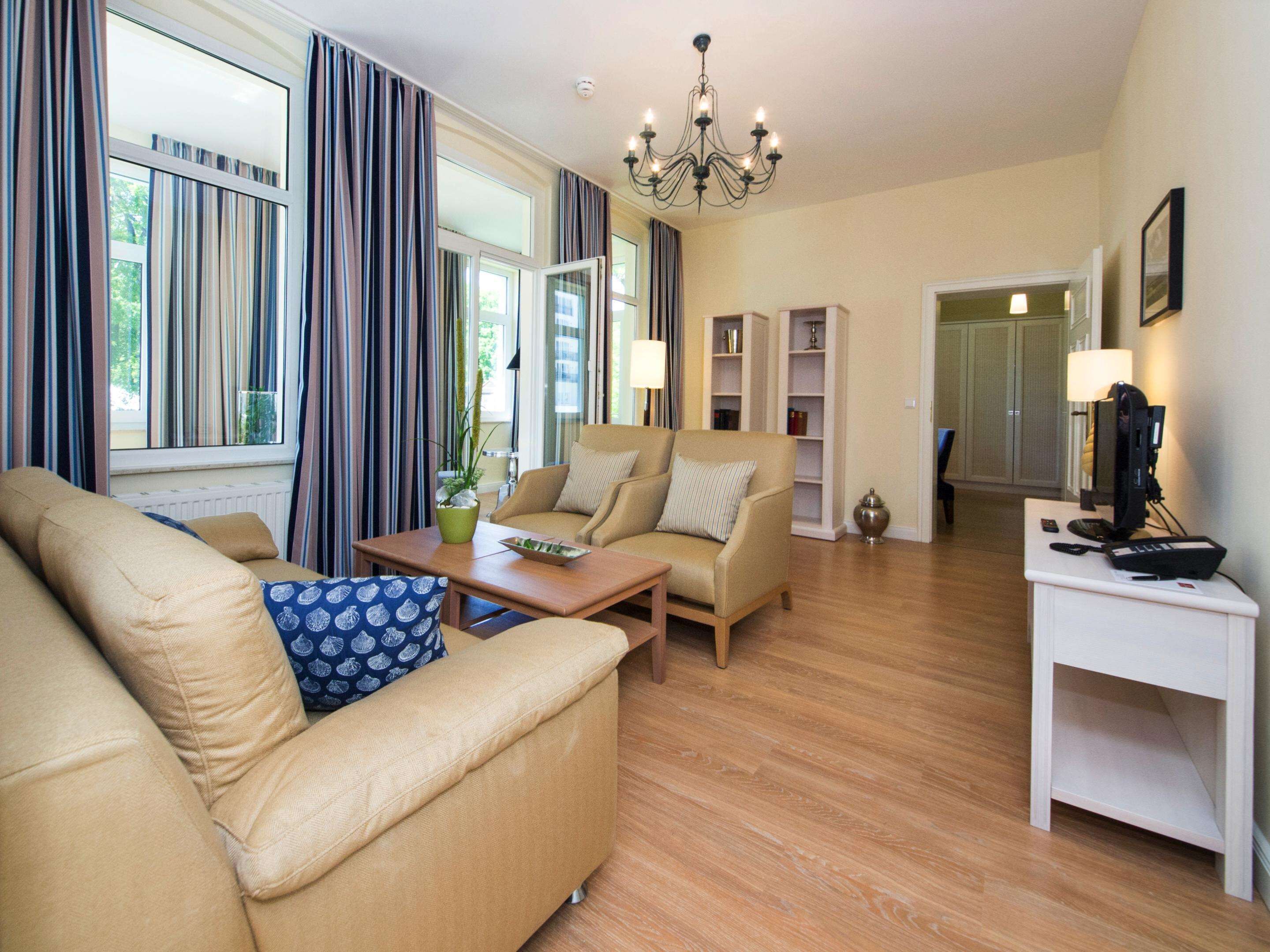 2 bedrooms, premium bedding, select comfort beds, minibar