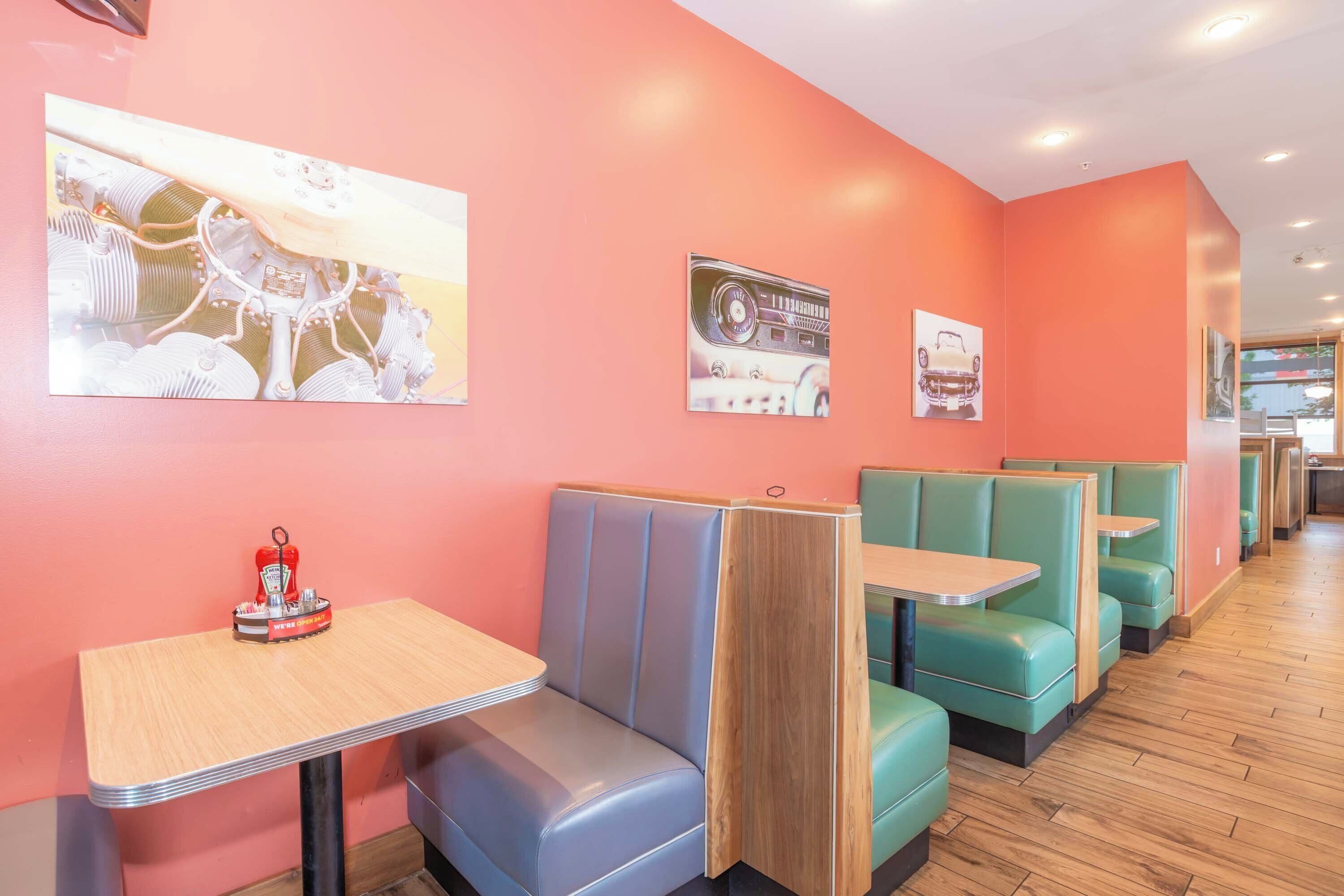 breakfast, lunch and dinner served