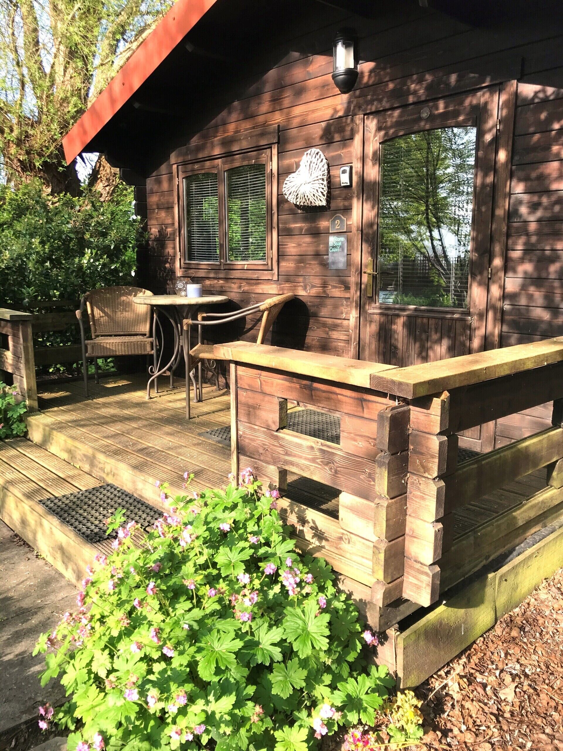 標準木屋, 獨立浴室 | 外觀