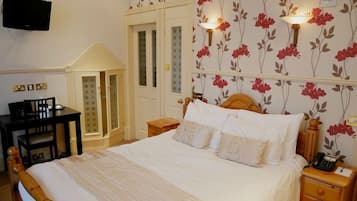 Standard Double Room, Ensuite | Free WiFi