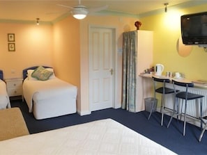 Suite, salle de bains attenante (5 people) | 1 chambre