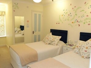 Twin Room, Ensuite