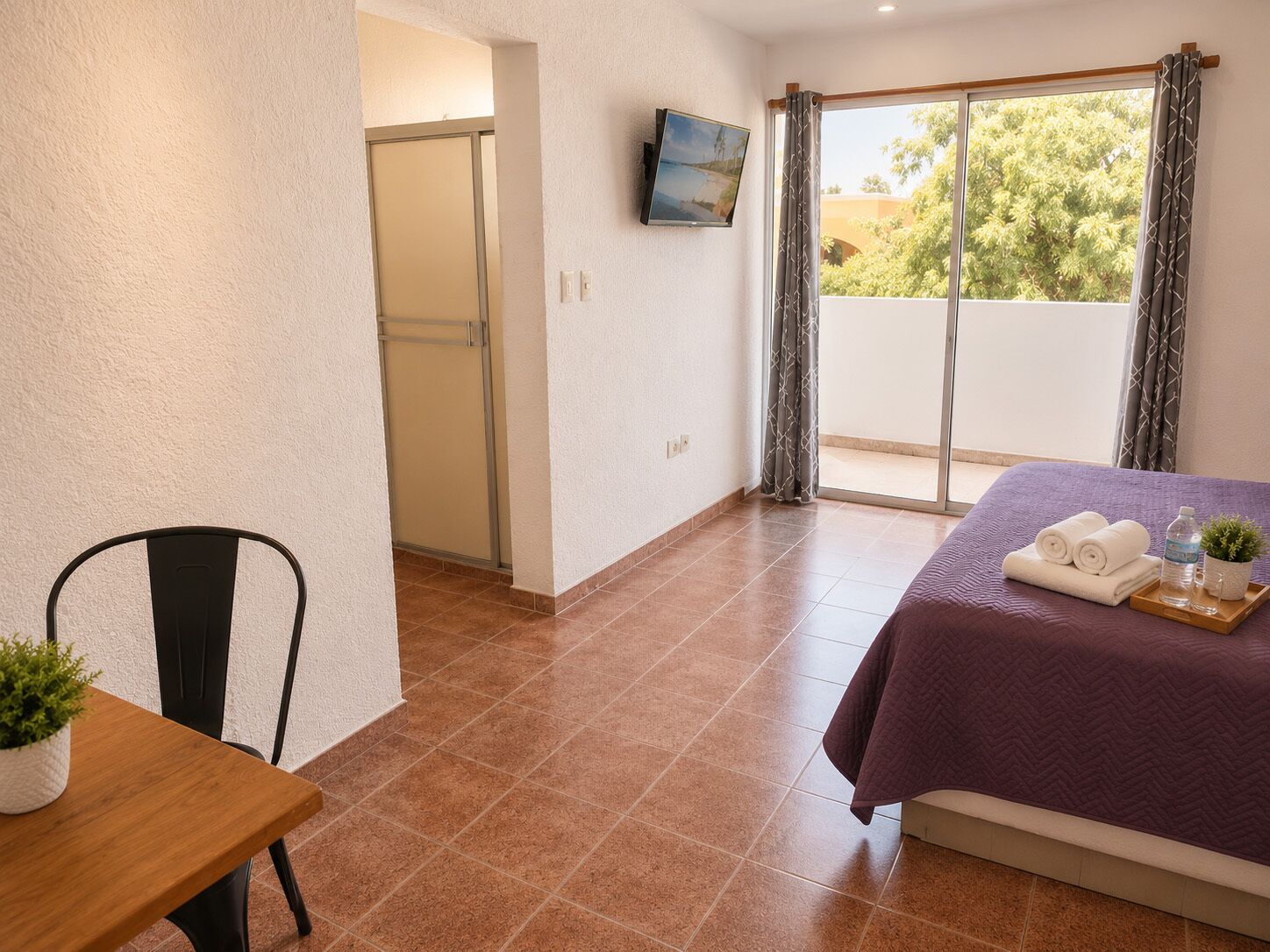 Habitación individual | Decoración personalizada, insonorización y wifi gratis 