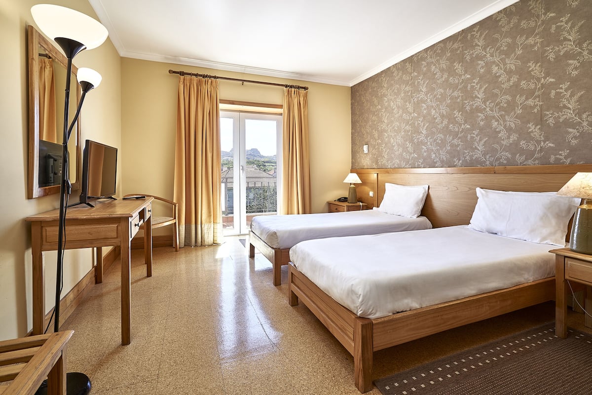 Standard Twin Room, Mountain View