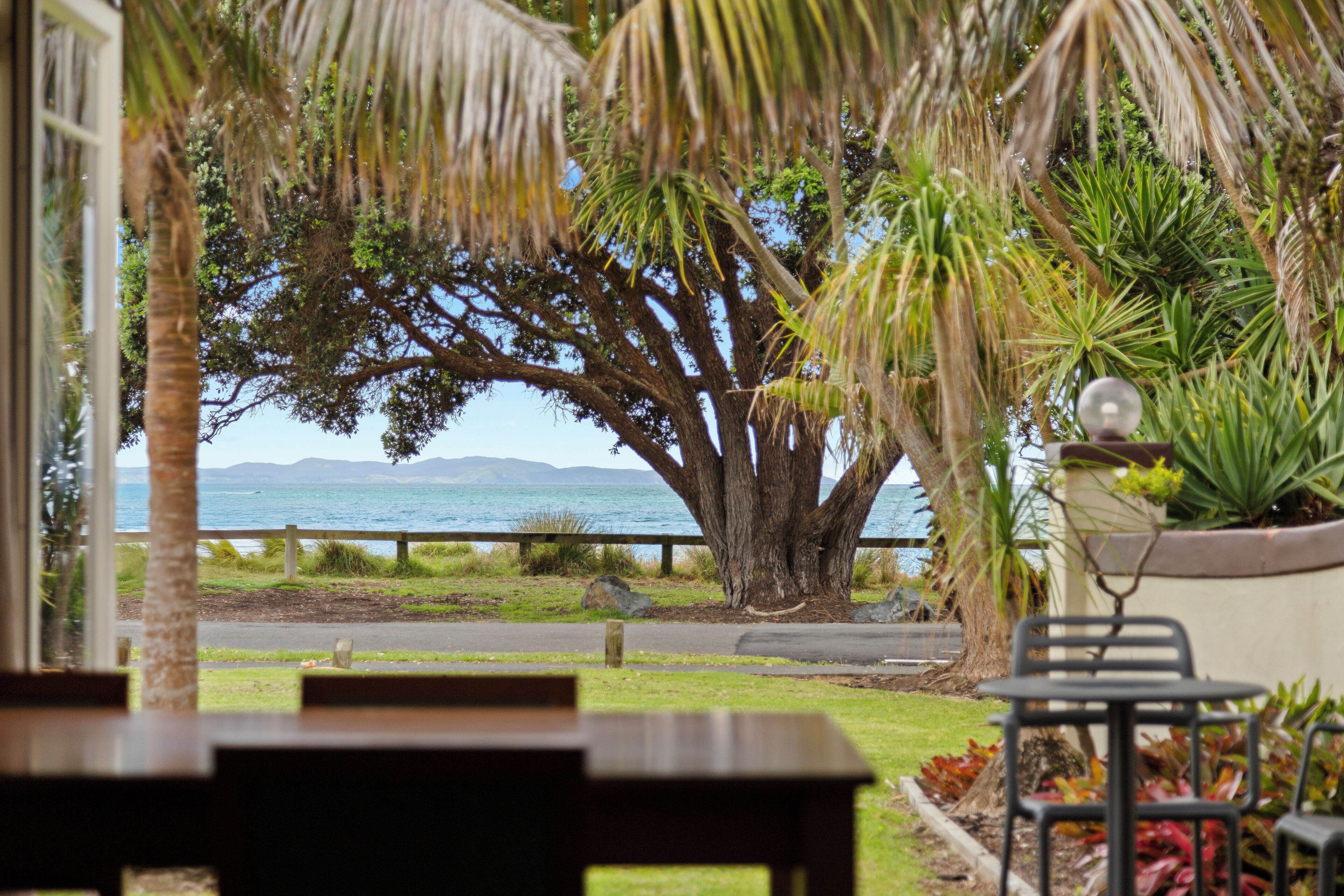 One Bedroom Pacific Suite  | Beach/ocean view