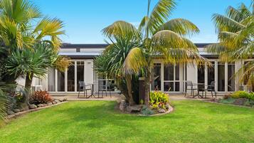 1 bedroom, in-room safe, desk, iron/ironing board