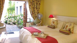 Unclassified image, 2 of 56, button - Malvern Manor Country Guest House (George)